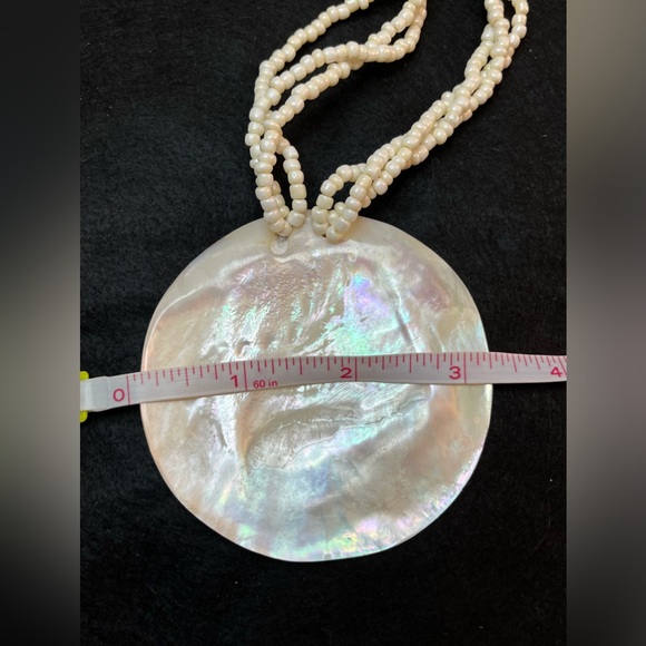 Vintage Mother of pearl bangles brass and silver tone with chunky necklace - Picture 4 of 8